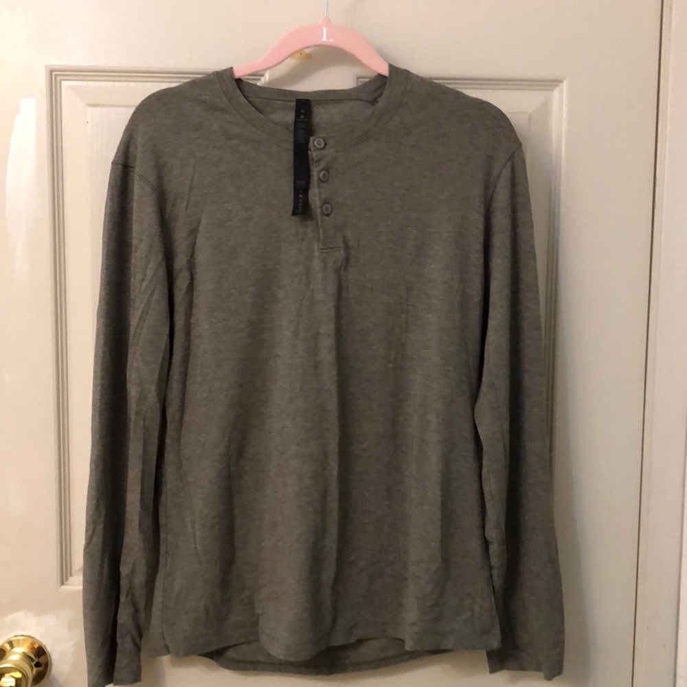 Gray men’s lululemon henley long sleeve shirt